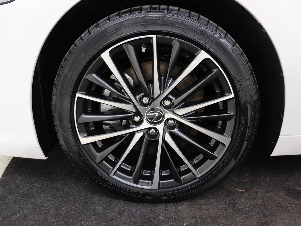 Lexus ES 300h 35th Edition uit 2026, foto 8
