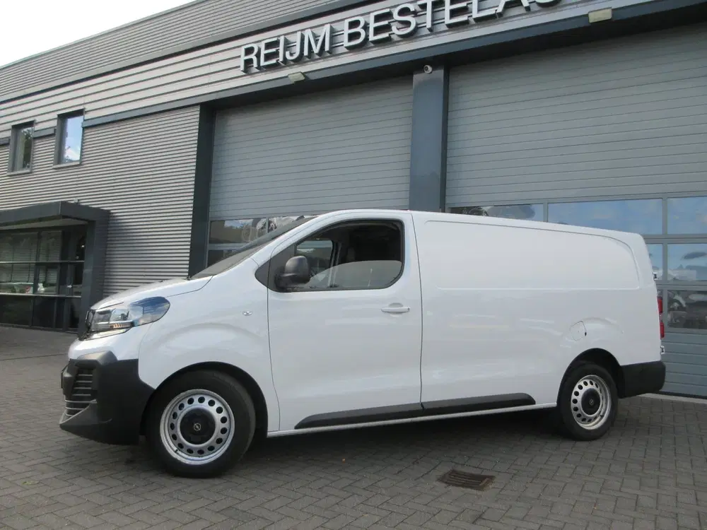 Opel Vivaro 2.0 uit 2024, foto 3