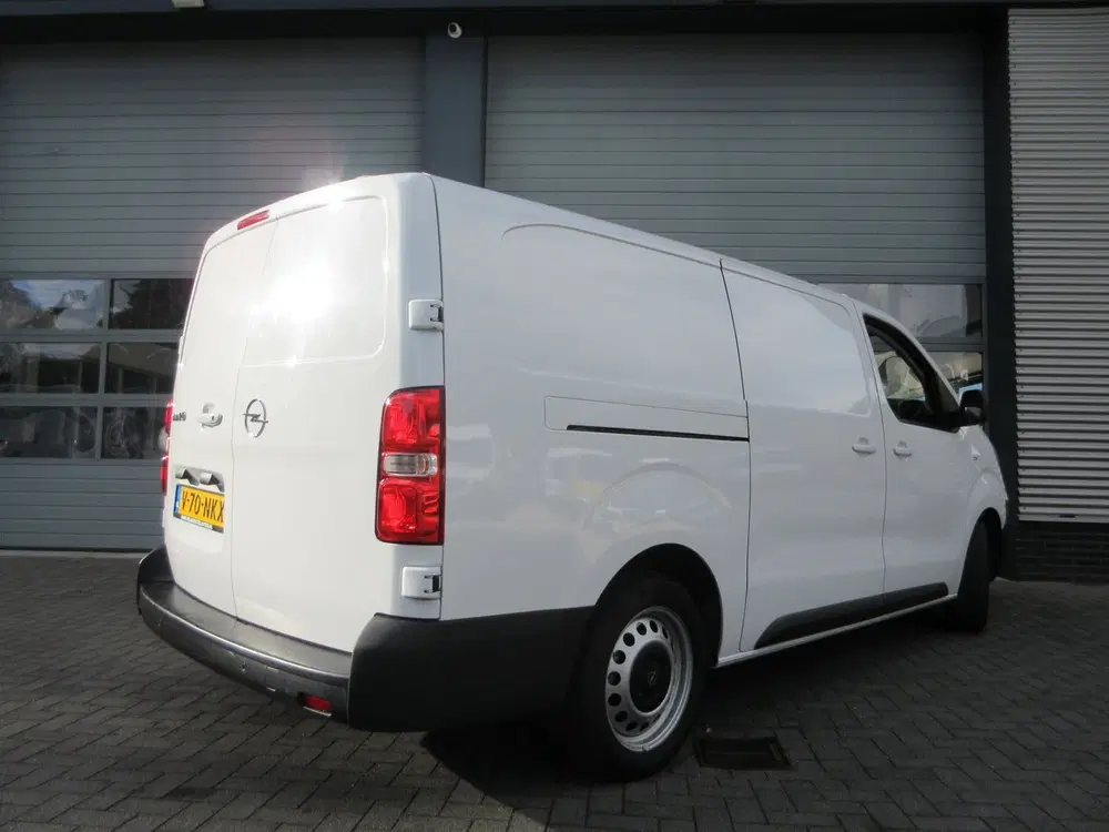 Opel Vivaro 2.0 uit 2024, foto 4