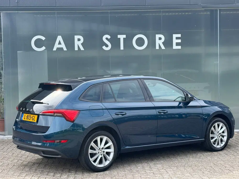 Skoda Scala 1.0 TSI 110PK DSG SPORT PANO uit 2021, foto 2