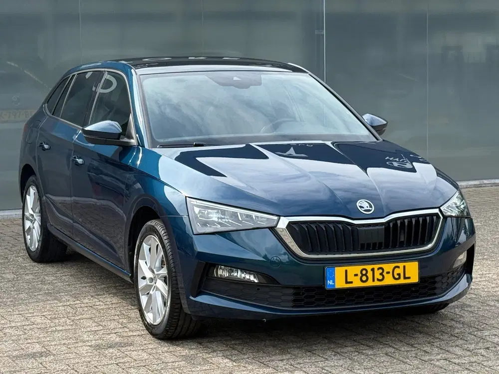 Skoda Scala 1.0 TSI 110PK DSG SPORT PANO uit 2021, foto 3