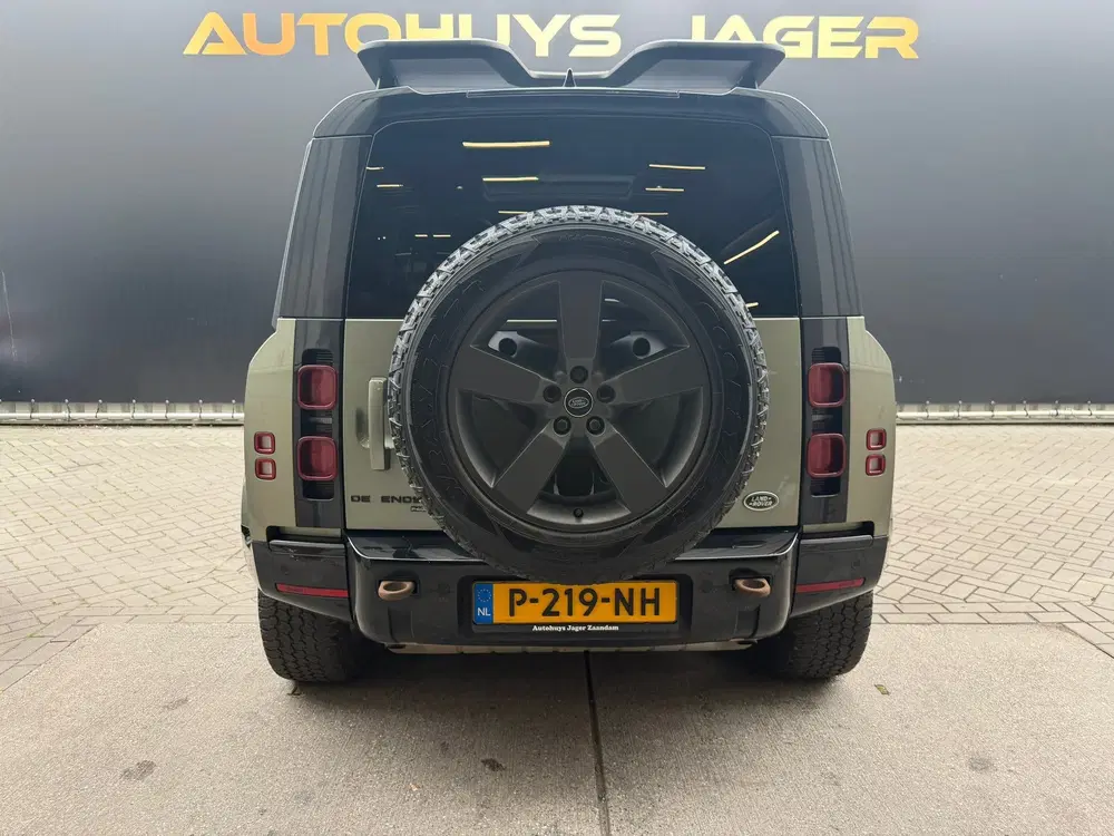 Land Rover Defender 2.0 P400e 110 X-Dynamic HSE uit 2022, foto 5