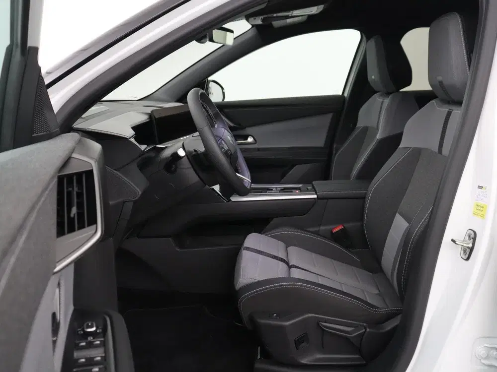 Opel Grandland 1.2 Turbo Hybrid GS uit 2025, foto 4