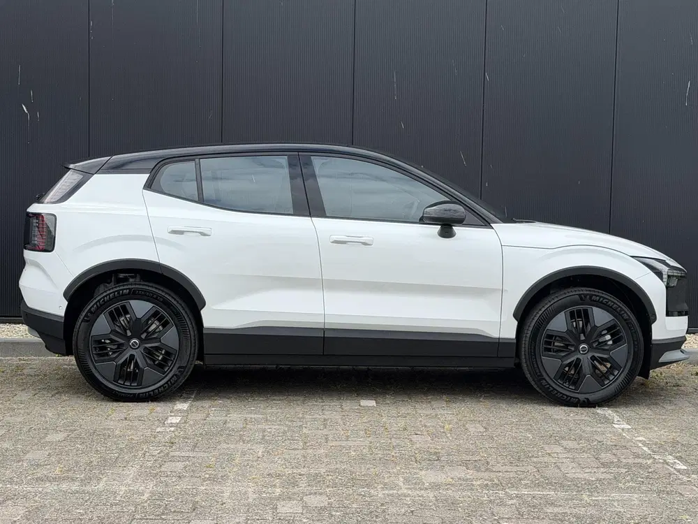 Volvo EX30 P5 Long Range Plus 69 kWh Elek. sto uit 2026, foto 5