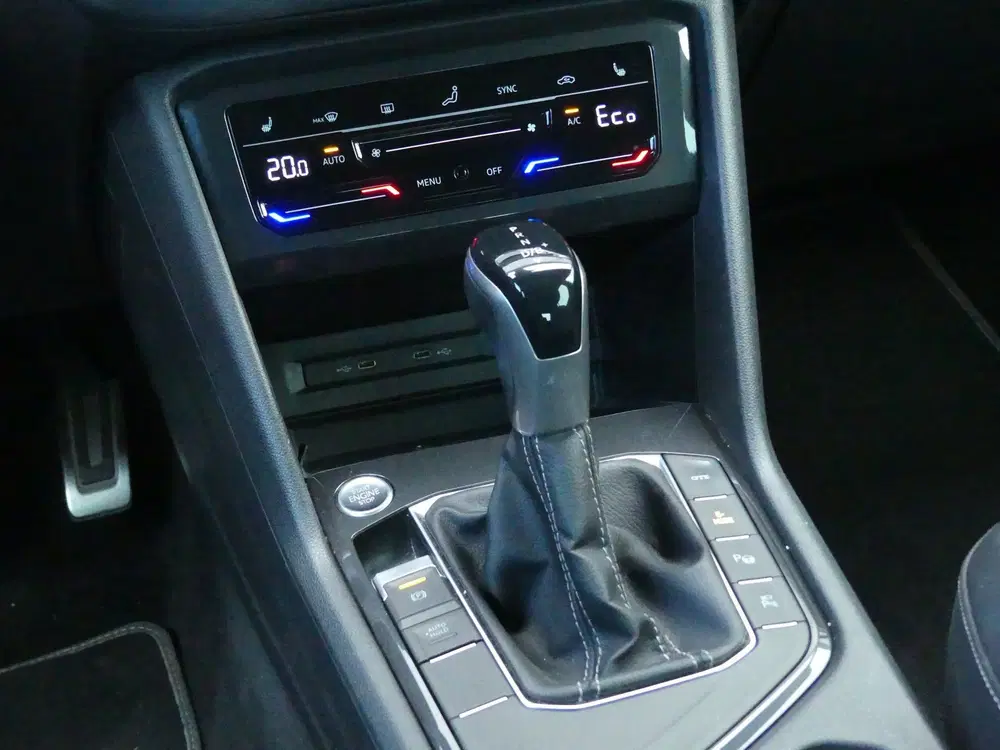 Volkswagen Tiguan 1.4 TSI eHybrid R-Line Business+ uit 2021, foto 10