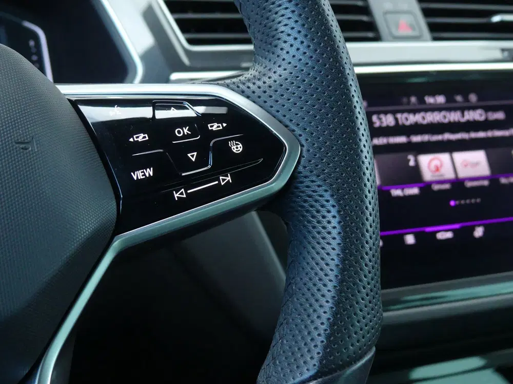 Volkswagen Tiguan 1.4 TSI eHybrid R-Line Business+ uit 2021, foto 12