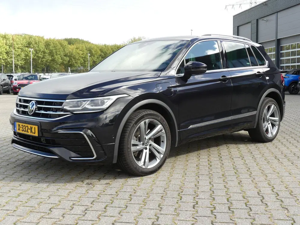 Volkswagen Tiguan 1.4 TSI eHybrid R-Line Business+ uit 2021, foto 2