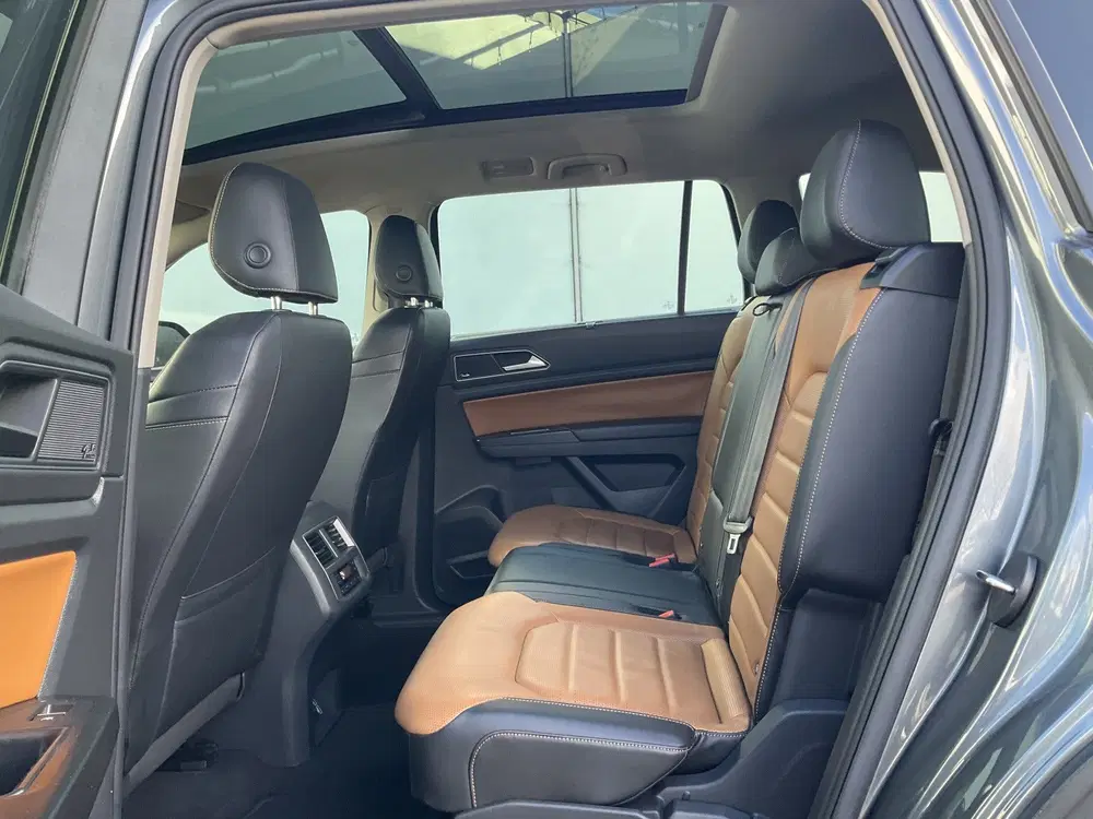 Volkswagen Touareg 7-Pers Teramont 3.6 VR6 277pk Pano Memory uit 2019, foto 6