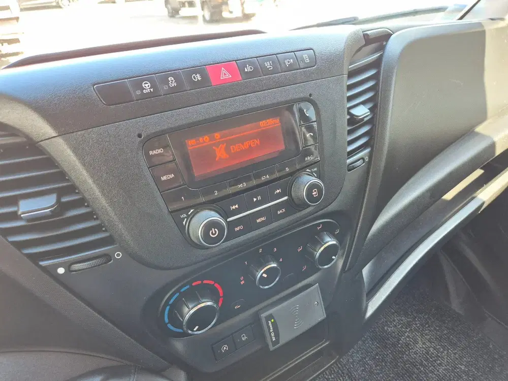 Iveco Daily 35S14 Open laadbak 4.13 m Euro 6 (bj 2020) uit 2020, foto 14