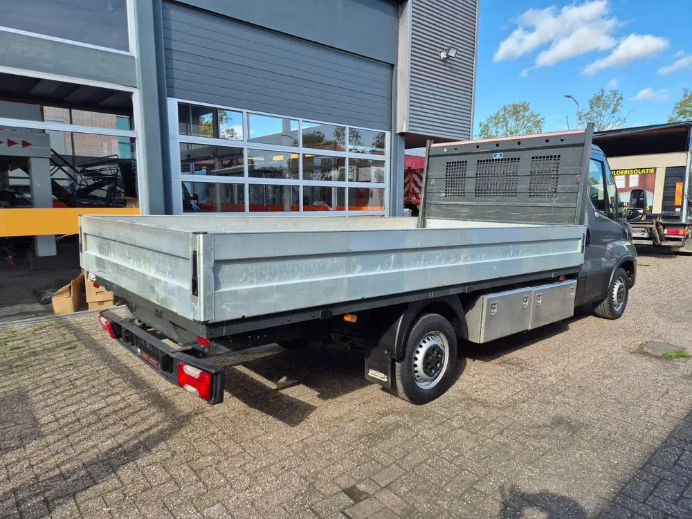 Iveco Daily 35S14 Open laadbak 4.13 m Euro 6 (bj 2020) uit 2020, foto 2