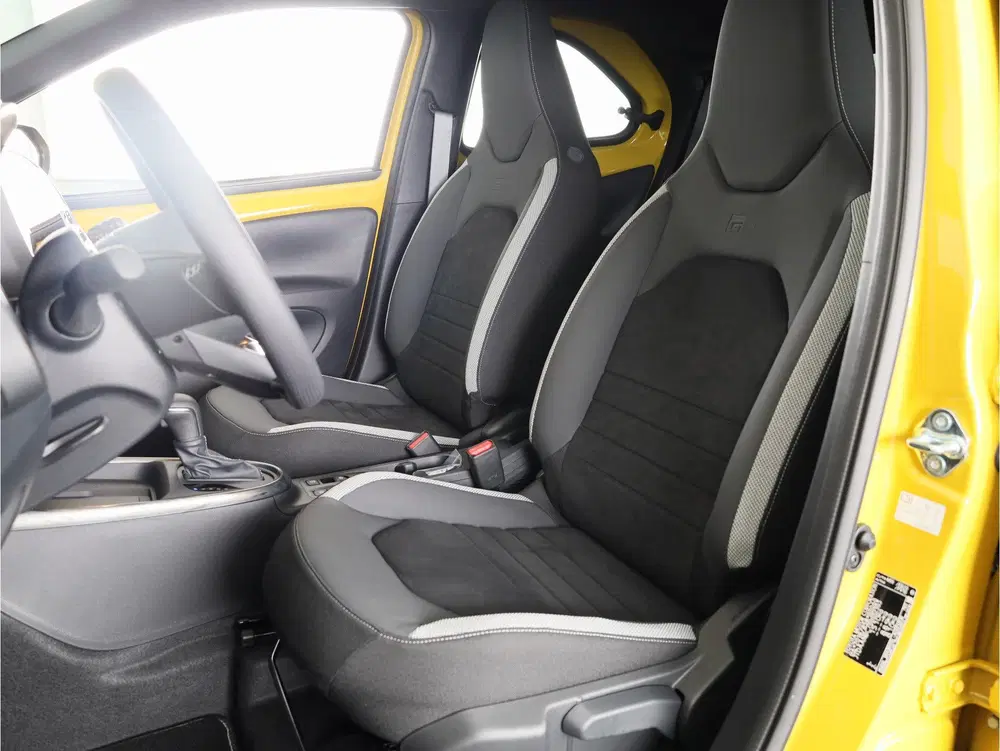 Toyota Aygo X Hybrid 115 GR Sport *DEMO* uit 2025, foto 14