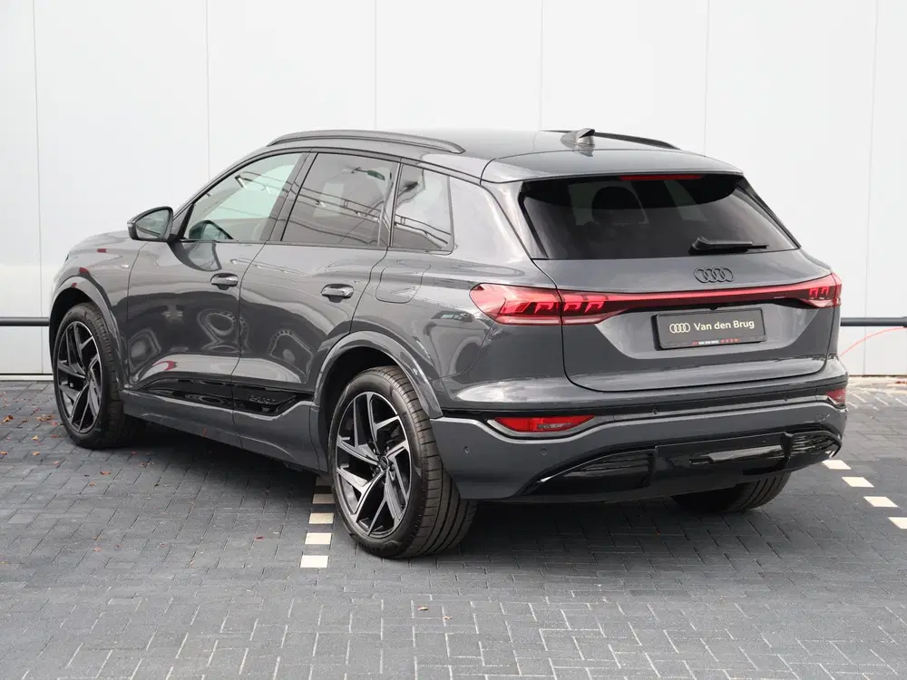 Audi Q6 e-tron S edition 83 kWh uit 2025, foto 12