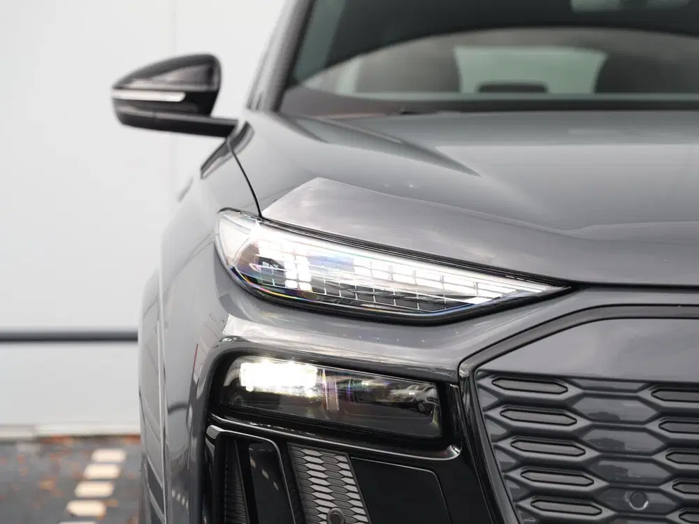 Audi Q6 e-tron S edition 83 kWh uit 2025, foto 15