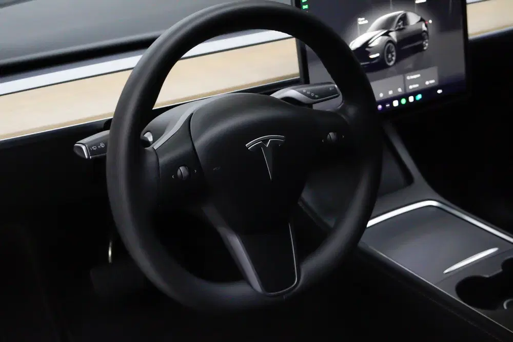 Tesla Model Y SOH: 96 uit 2023, foto 15