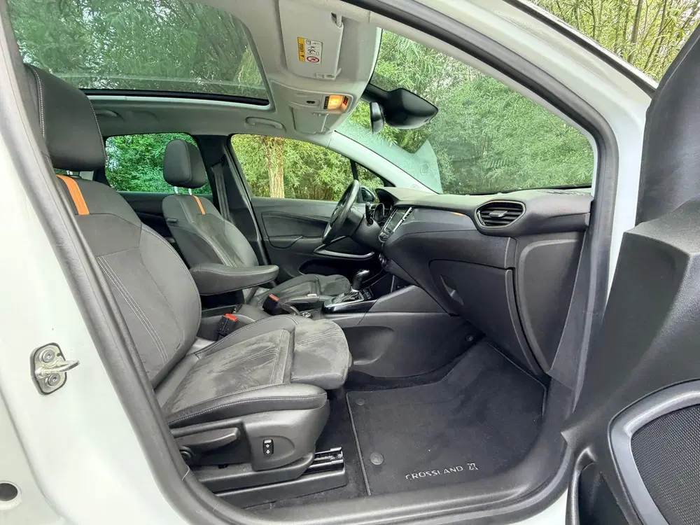Opel Crossland 1.2 Turbo Ultimate Automaat Clima Navi Pan uit 2021, foto 12