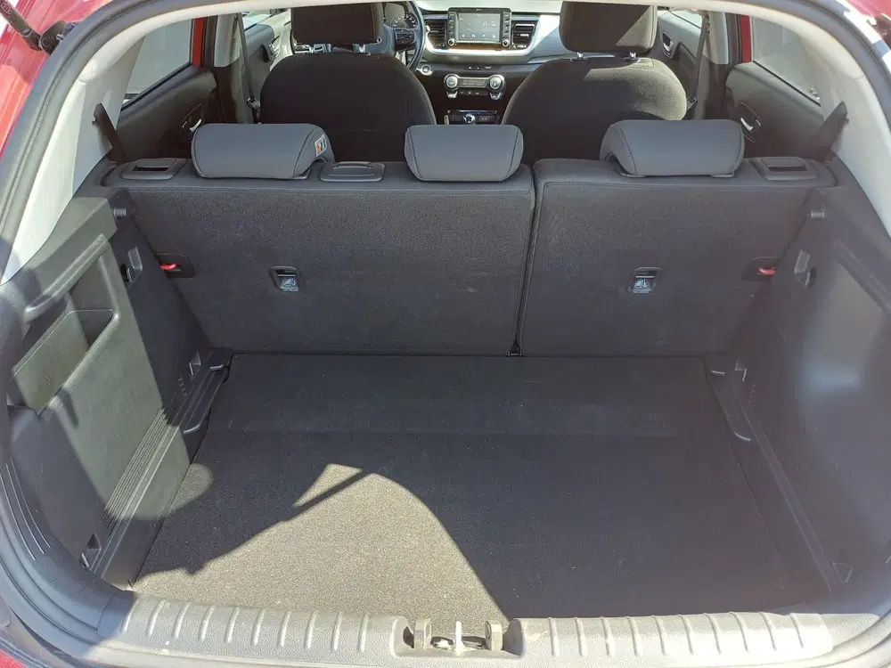 Kia Stonic 1.2 MPi Design Edition uit 2020, foto 8