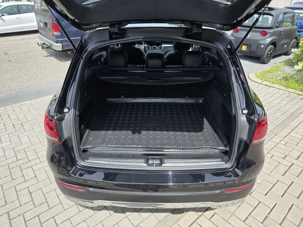 Mercedes-Benz GLC 300e 4MATIC Premium Plus uit 2020, foto 15