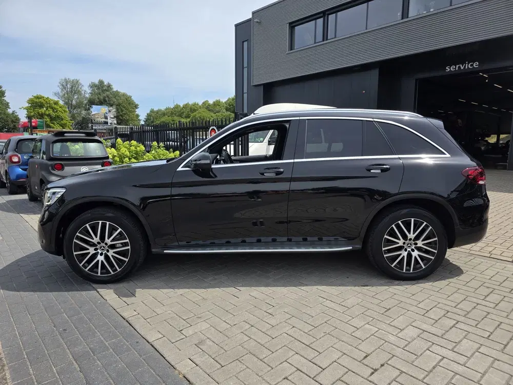 Mercedes-Benz GLC 300e 4MATIC Premium Plus uit 2020, foto 2