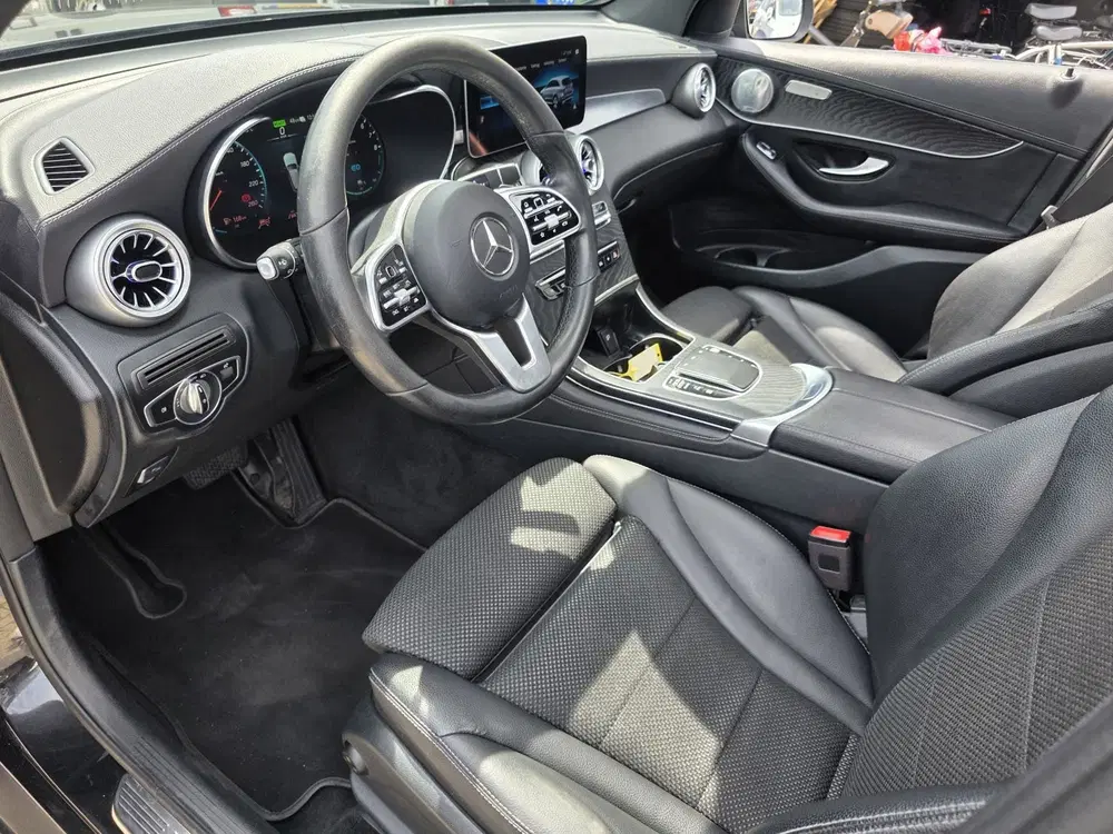 Mercedes-Benz GLC 300e 4MATIC Premium Plus uit 2020, foto 4