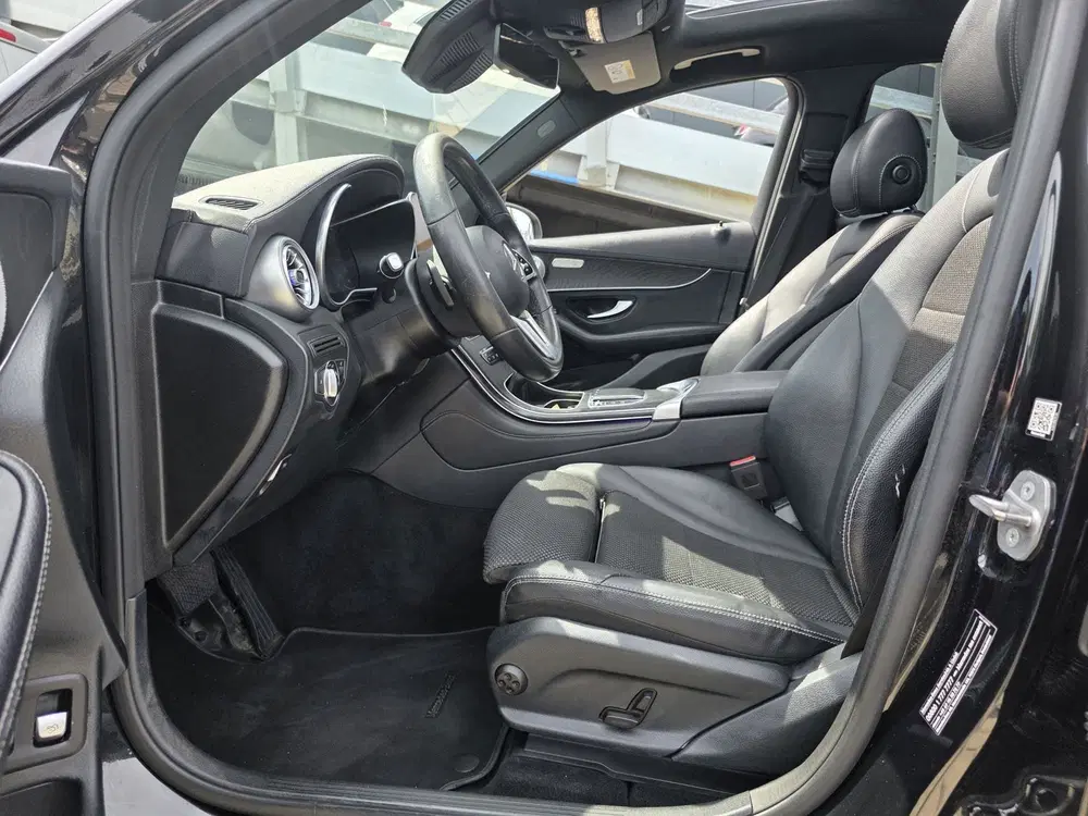 Mercedes-Benz GLC 300e 4MATIC Premium Plus uit 2020, foto 9