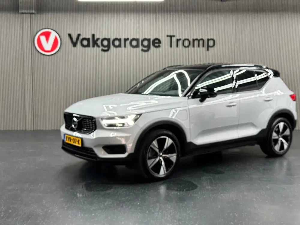 Volvo XC40 R-Design uit 2022, foto 10
