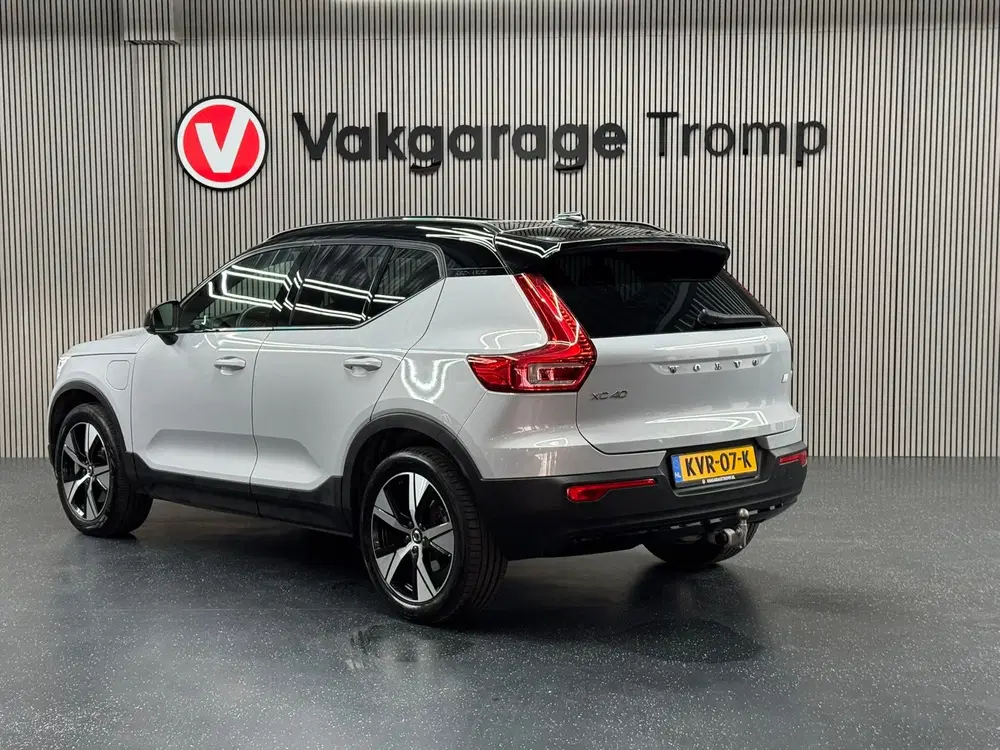 Volvo XC40 R-Design uit 2022, foto 8