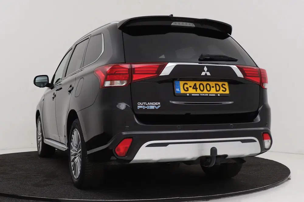 Mitsubishi Outlander 2.4 PHEV Intense+ uit 2019, foto 10