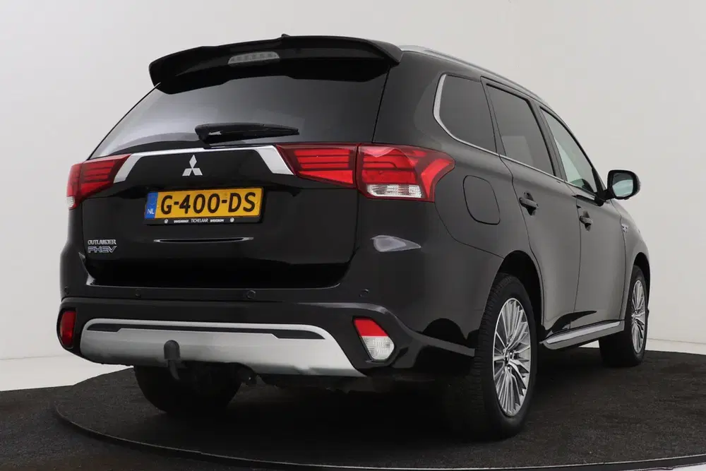 Mitsubishi Outlander 2.4 PHEV Intense+ uit 2019, foto 11