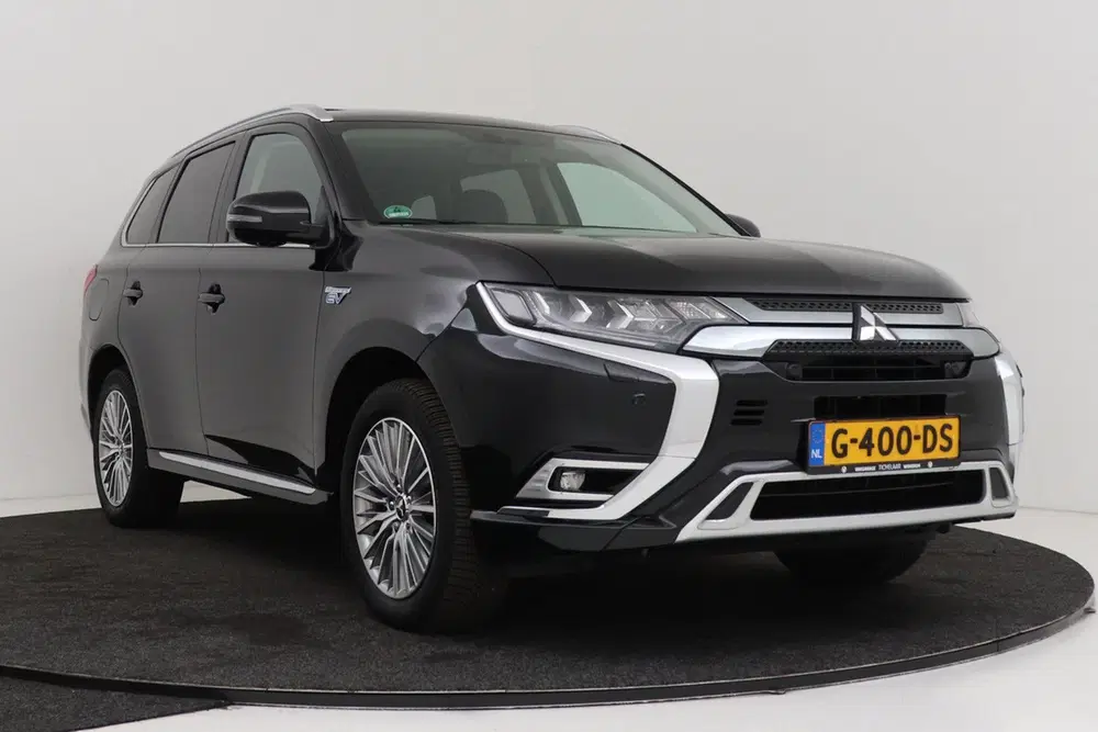 Mitsubishi Outlander 2.4 PHEV Intense+ uit 2019, foto 13