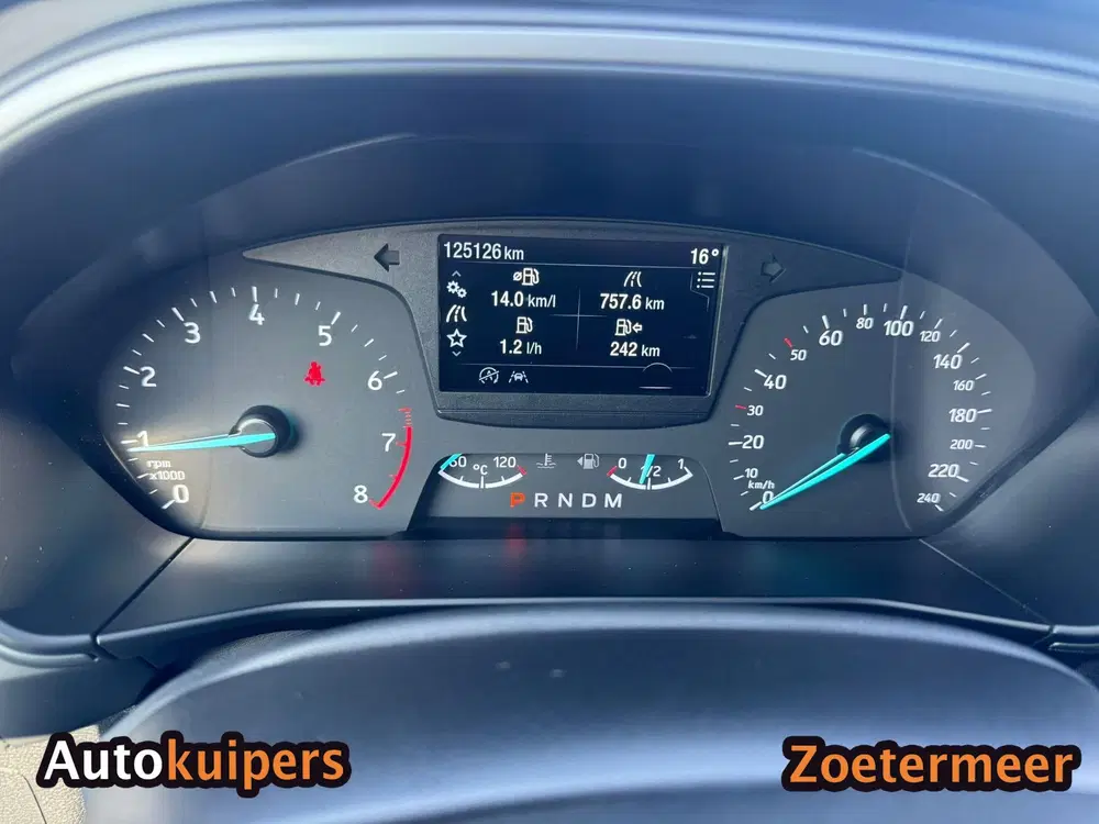 Ford Focus 1.0 EcoBoost Titanium Business uit 2019, foto 14