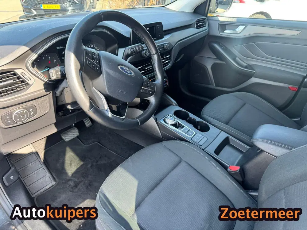 Ford Focus 1.0 EcoBoost Titanium Business uit 2019, foto 4