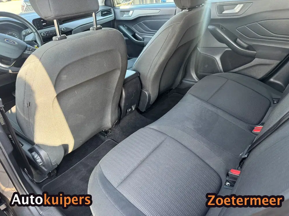 Ford Focus 1.0 EcoBoost Titanium Business uit 2019, foto 6