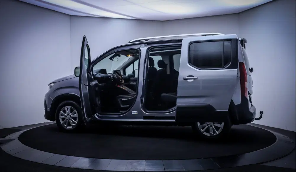 Peugeot Rifter 1.2T Aut. ALLURE PACK PANO uit 2021, foto 9