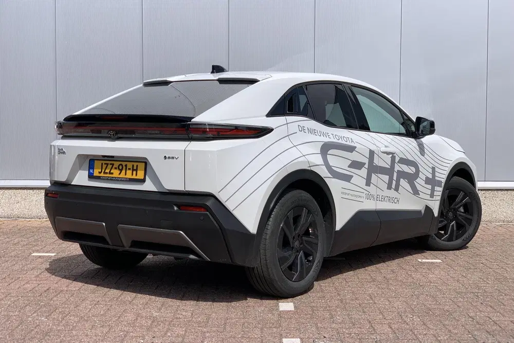 Toyota C-HR First Edition 77 kWh uit 2026, foto 2