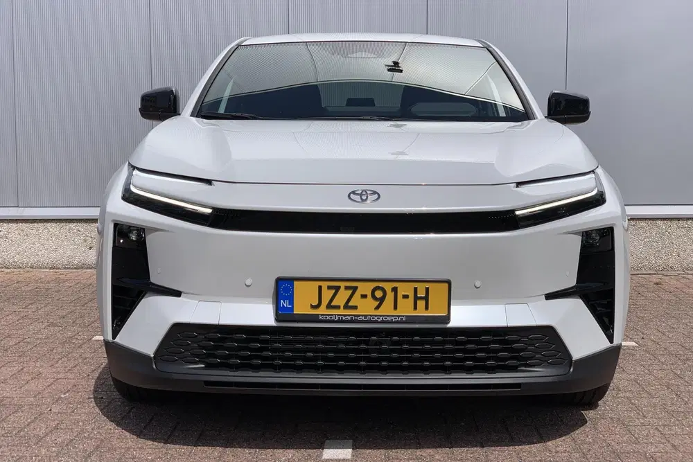 Toyota C-HR First Edition 77 kWh uit 2026, foto 3