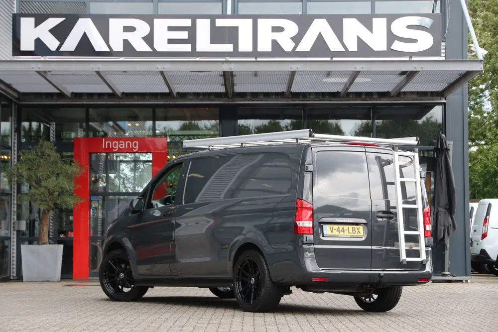 Mercedes-Benz Vito 114 CDI uit 2022, foto 2