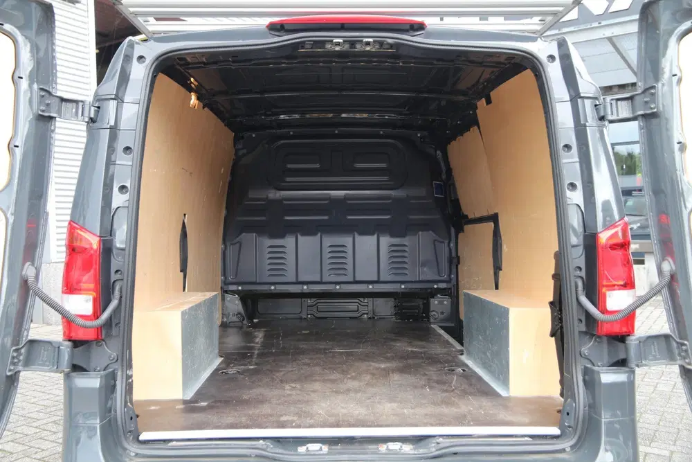 Mercedes-Benz Vito 114 CDI uit 2022, foto 4