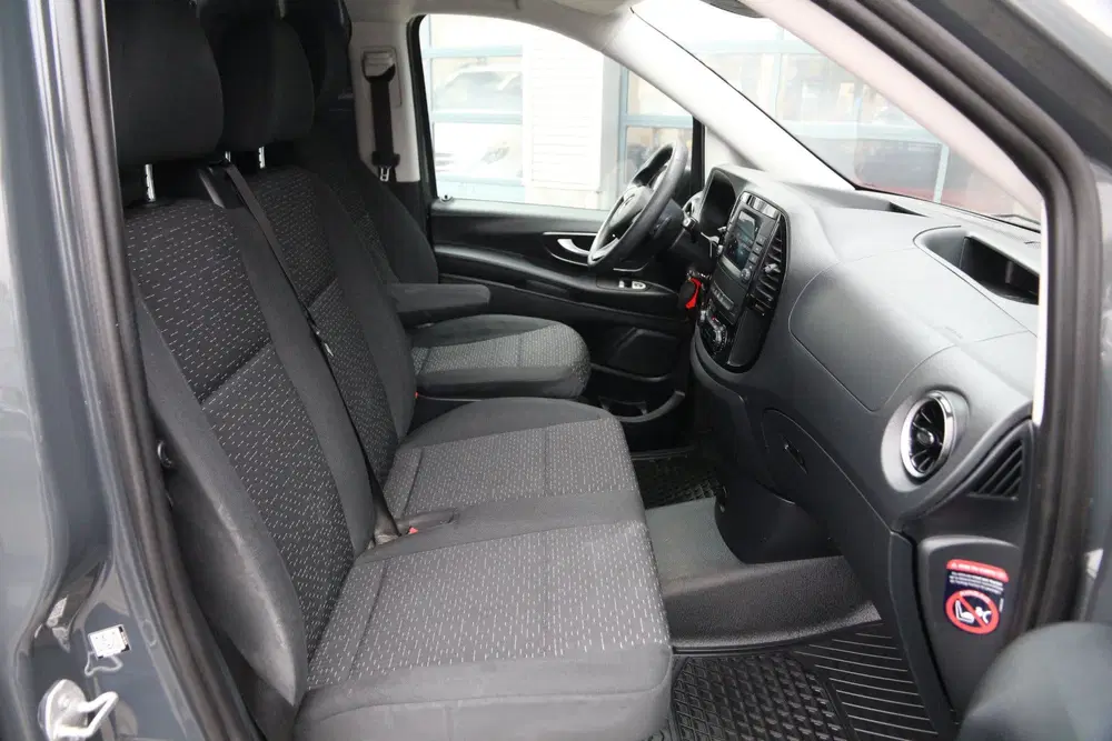 Mercedes-Benz Vito 114 CDI uit 2022, foto 9