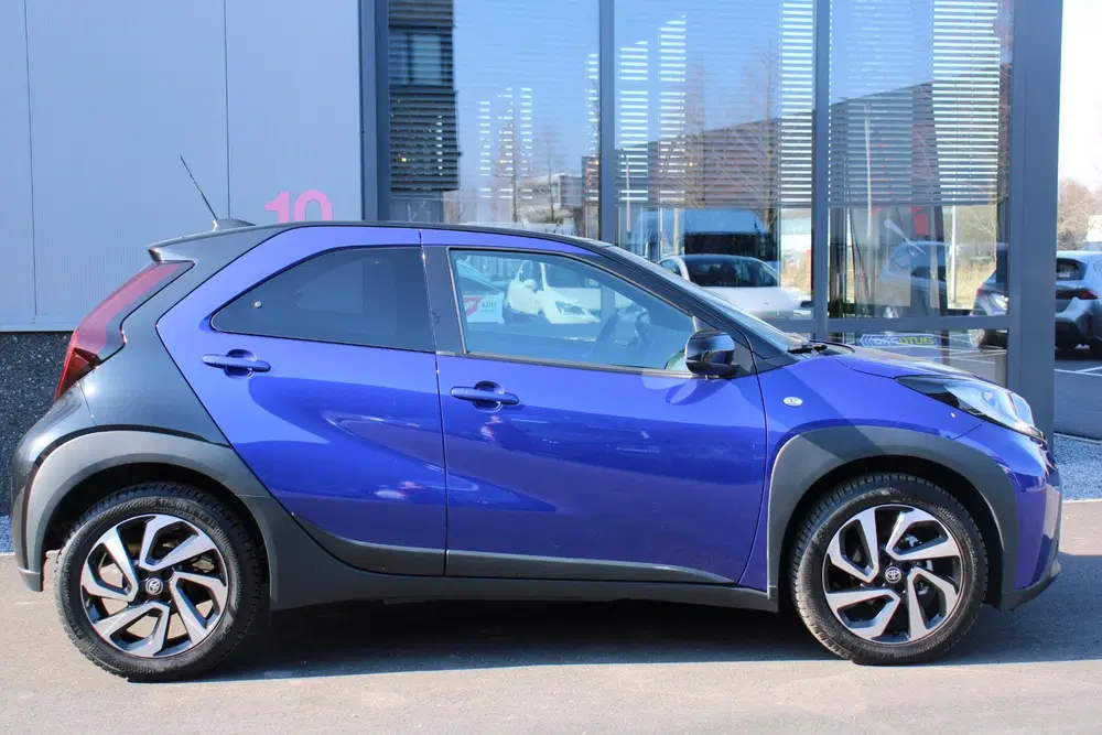 Toyota Aygo X 1.0 VVT-i MT Business TWO-TONE 10DKM uit 2025, foto 2