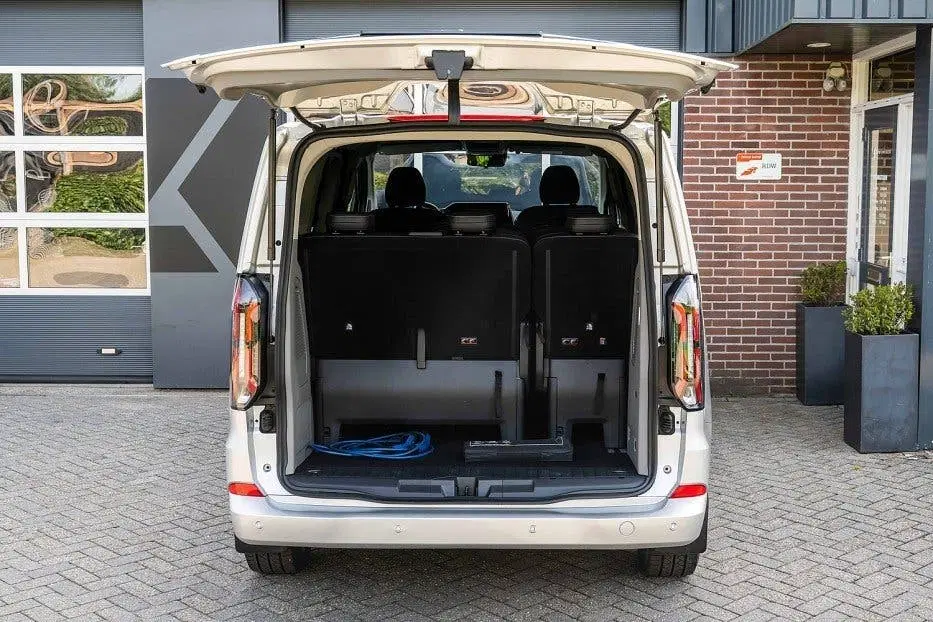 Ford Tourneo Custom Titanium X L1H1 uit 2025, foto 3