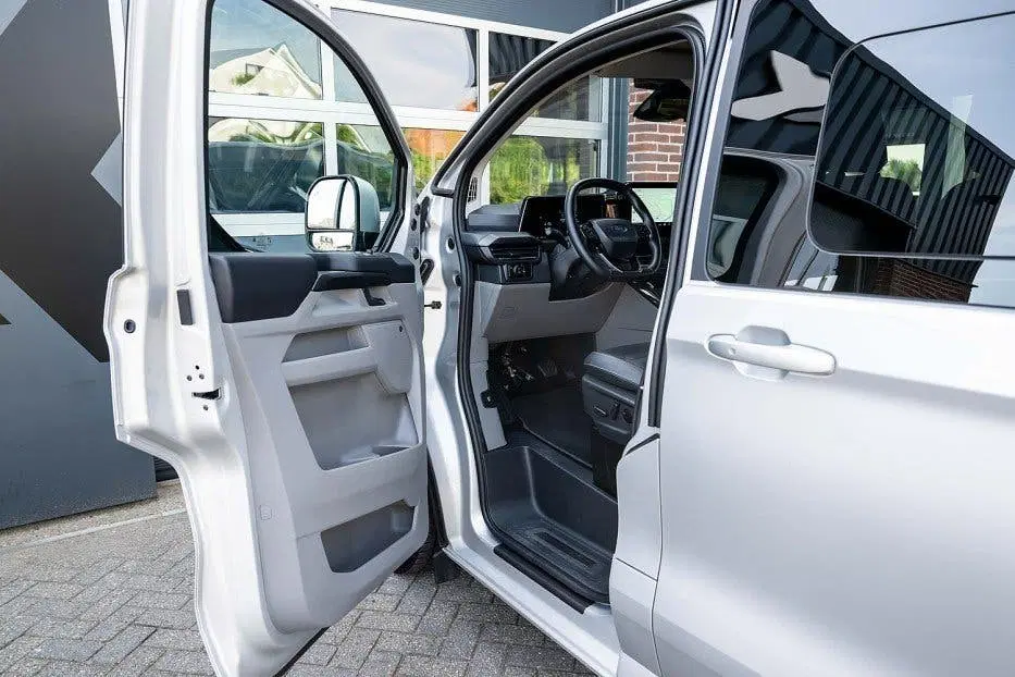 Ford Tourneo Custom Titanium X L1H1 uit 2025, foto 6