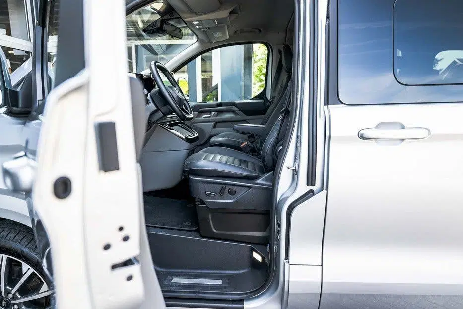 Ford Tourneo Custom Titanium X L1H1 uit 2025, foto 7