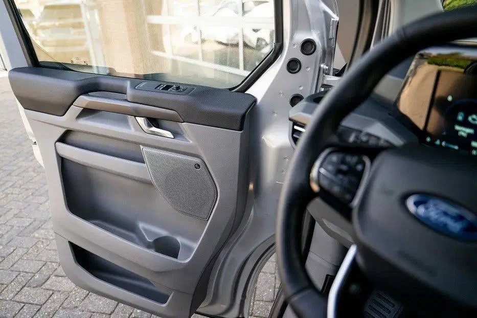 Ford Tourneo Custom Titanium X L1H1 uit 2025, foto 9