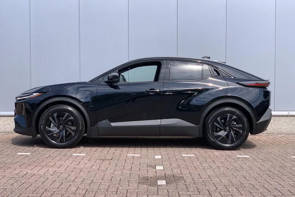 Toyota C-HR First Edition 77 kWh uit 2026, foto 4