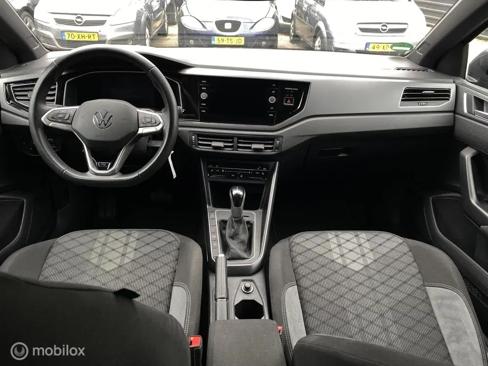 Volkswagen Taigo 1.0 TSI *R-LINE*AUTOMAAT*FULL-OPTION* uit 2023, foto 7