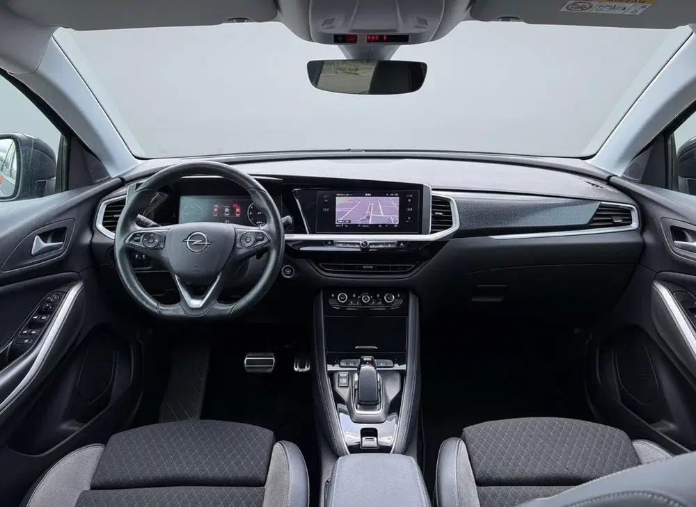 Opel Grandland 1.6 Turbo Plug-In Hybrid GS uit 2022, foto 2