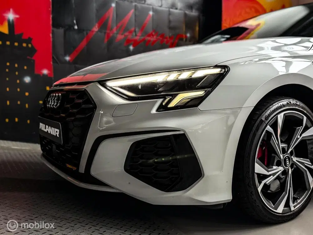 Audi A3 45 TFSIe S-Line Competition uit 2022, foto 8