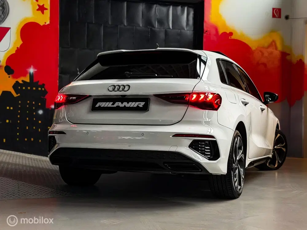 Audi A3 45 TFSIe S-Line Competition uit 2022, foto 9