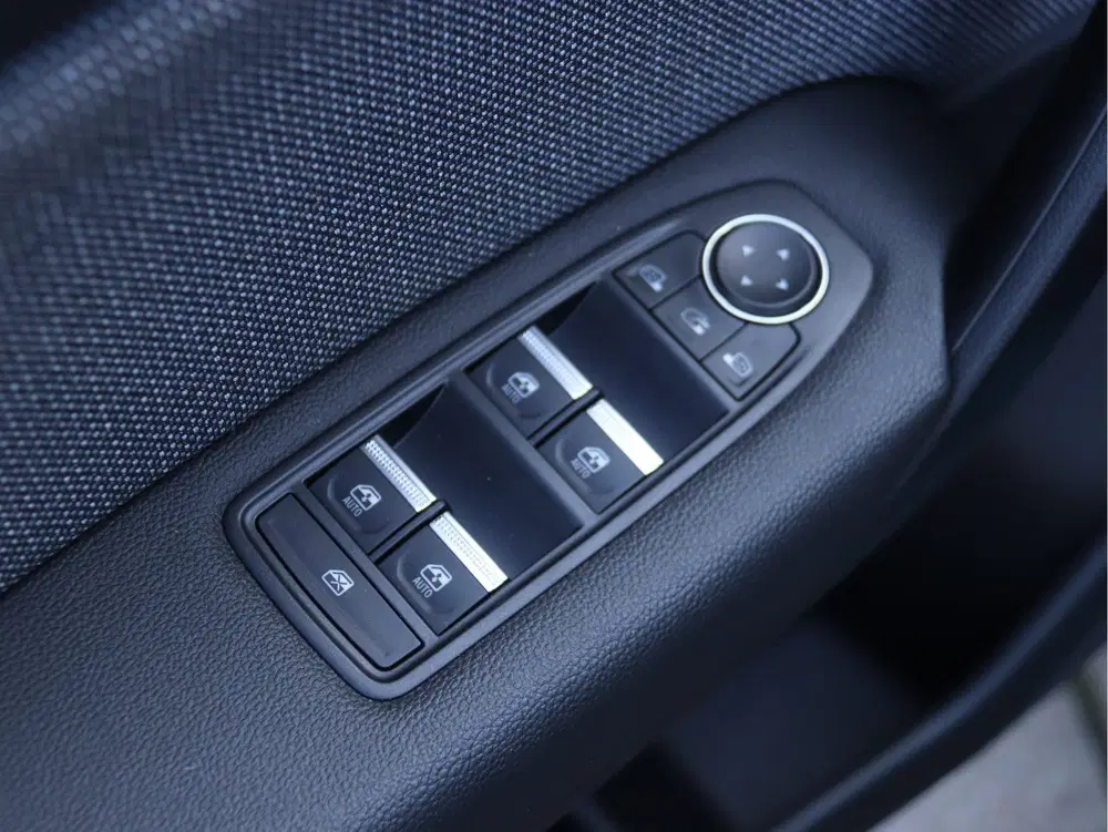 Renault Symbioz 1.8 E-Tech full hybrid 160 techno AUTOMAAT uit 2025, foto 9