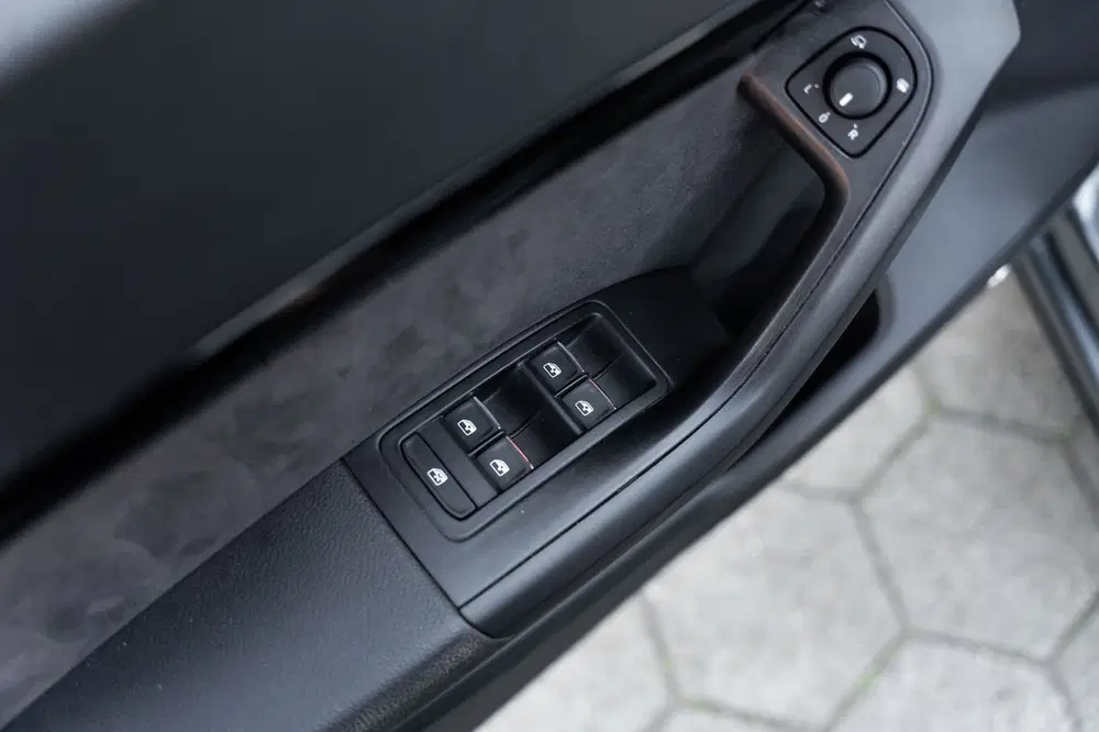 Cupra Ateca 2.0 TSI 4DRIVE PANO BREMBO BEATS VIRTUAL C uit 2019, foto 12